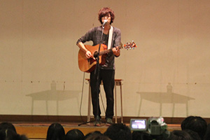 綾目和人さんライブ